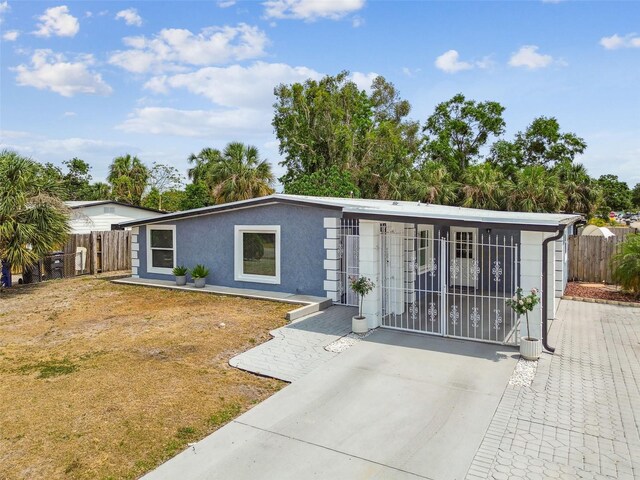 8006 Tanglewood Ln, Tampa, FL 33615 - photo 49