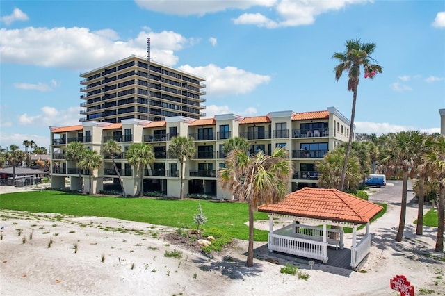 7564 Bayshore Dr Unit 302, Treasure Island, FL 33706 - view of apartment building / complex