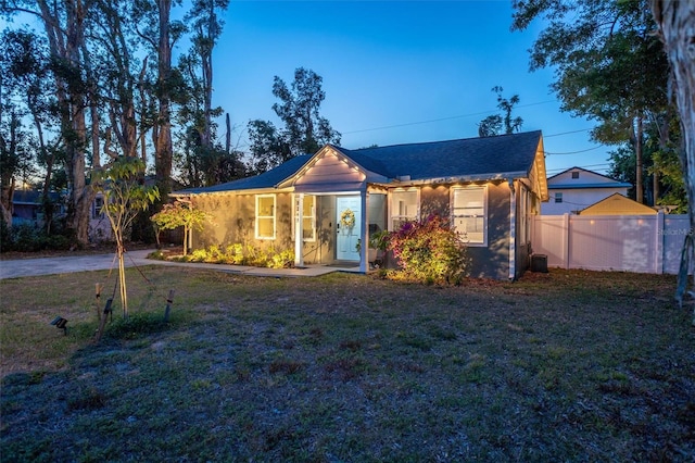 3245 Freemont Ter S, Saint Petersburg, FL 33712 - view of front facade with stucco siding