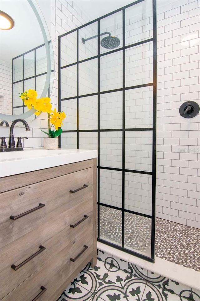 351 Hancock St, Dunedin, FL 34698 - full bath with a tile shower and vanity