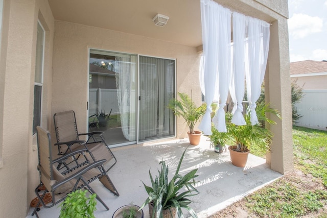 11021 Silver Dancer Dr, Riverview, FL 33579 - view of patio with fence