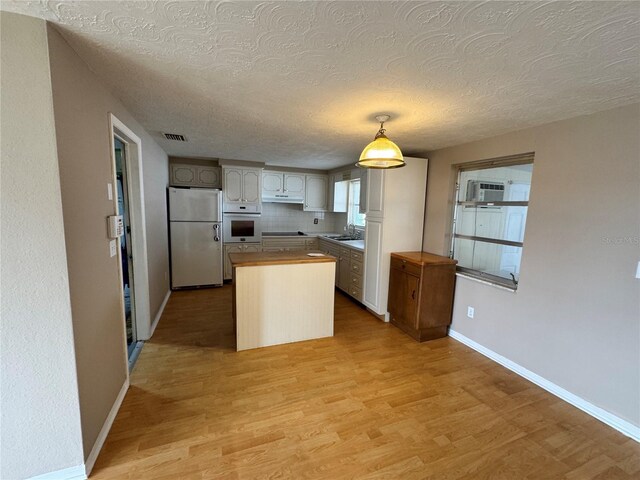 1542 Derrick St, Holiday, FL 34690 - photo 5