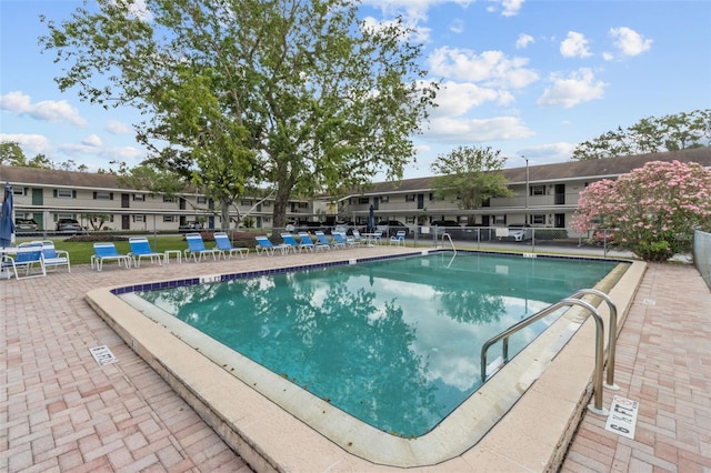 9821 113th St Unit 201, Seminole, FL 33772 - view of community pool