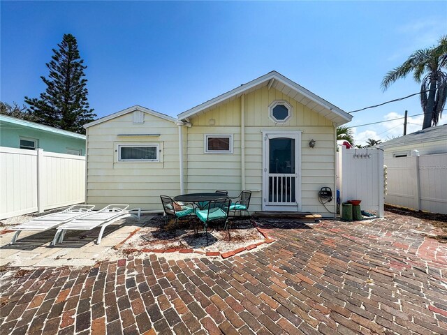 13326 1st St E, Madeira Beach, FL 33708 - photo 2