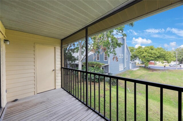 413 Somerset Ln, Palm Harbor, FL 34684 - photo 32