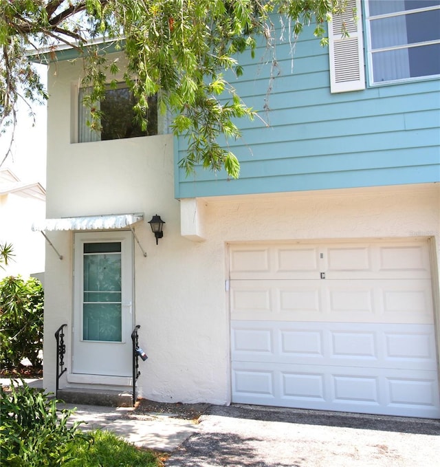 view of front of property with stucco siding