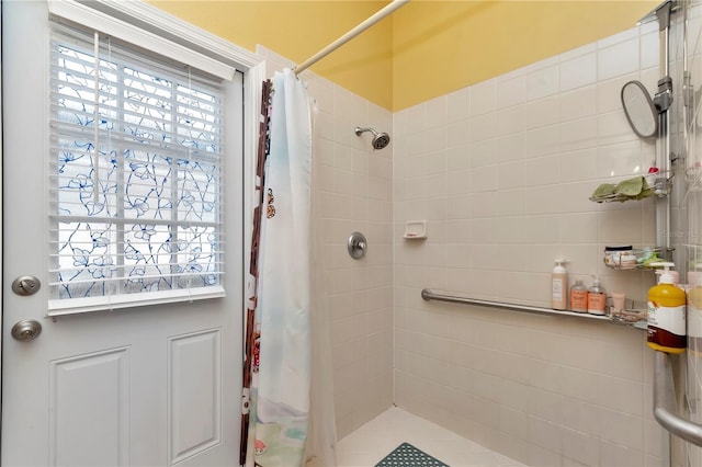 5103 Rushbrook Rd, Land O Lakes, FL 34638 - bathroom with a tile shower
