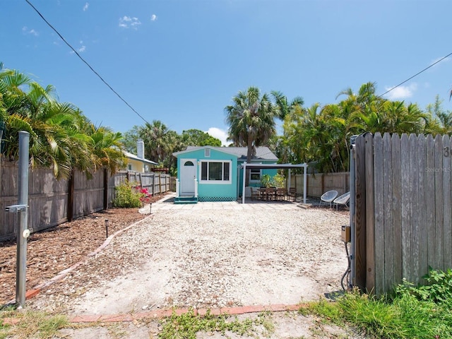 3031 56th St S, Gulfport, FL 33707 - view of outdoor structure featuring a fenced backyard