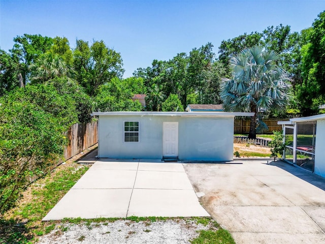 1221 E Hamilton Ave, Tampa, FL 33604 - view of garage