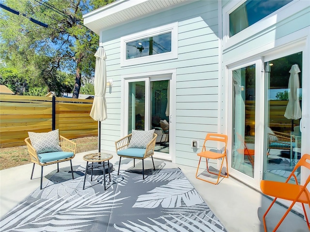 5111 28th Ave N, Saint Petersburg, FL 33710 - view of patio featuring fence