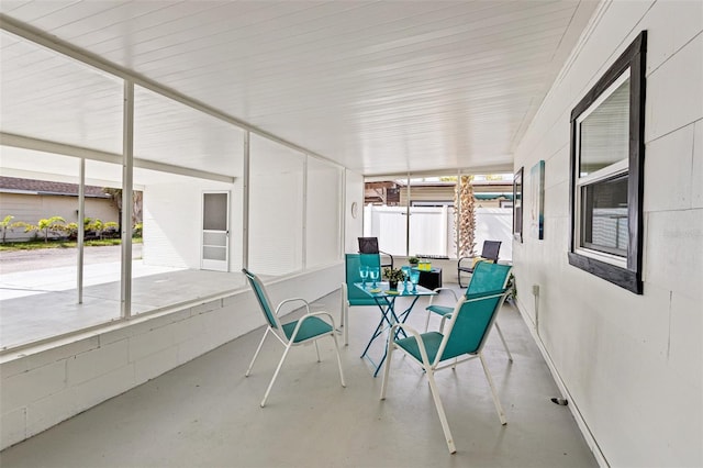 5724 Dr Martin Luther King Jr St N Unit J, Saint Petersburg, FL 33703 - view of sunroom / solarium