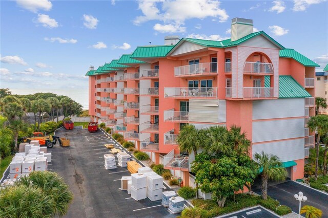 18400 Gulf Blvd Unit 1105, Indian Shores, FL 33785 - view of apartment building / complex with uncovered parking