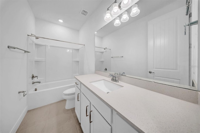 full bathroom featuring bathtub / shower combination, toilet, vanity, baseboards, and recessed lighting