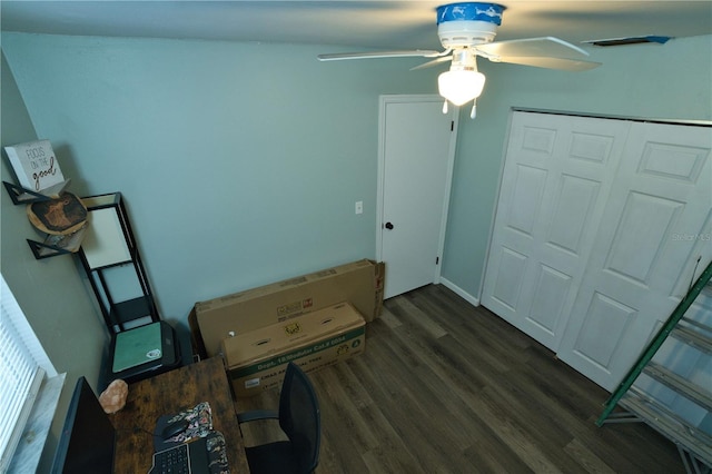 300 6th St N Unit E3, Safety Harbor, FL 34695 - bedroom with dark wood finished floors and ceiling fan