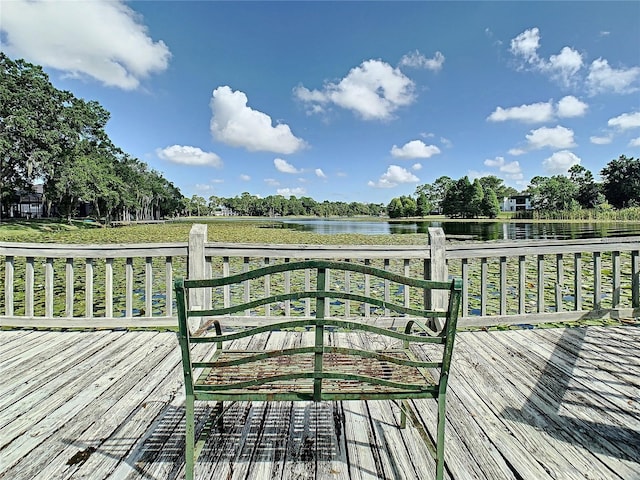 9722 Tiffany Oaks Ln, Tampa, FL 33612 - wooden terrace featuring a water view