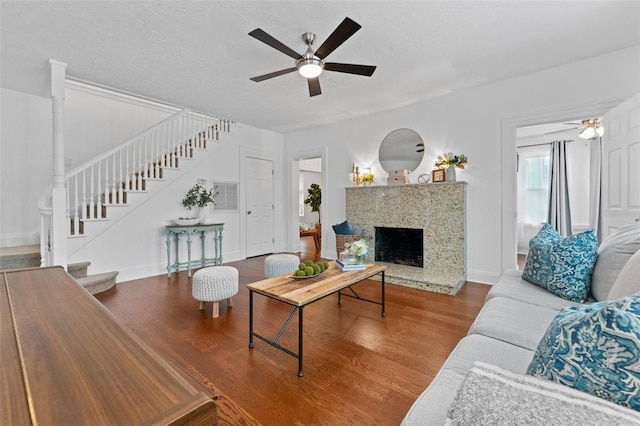 2306 Trelain Dr S, Saint Petersburg, FL 33712 - photo 9