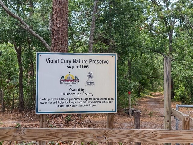 1819 Sinclair Hills Rd, Lutz, FL 33549