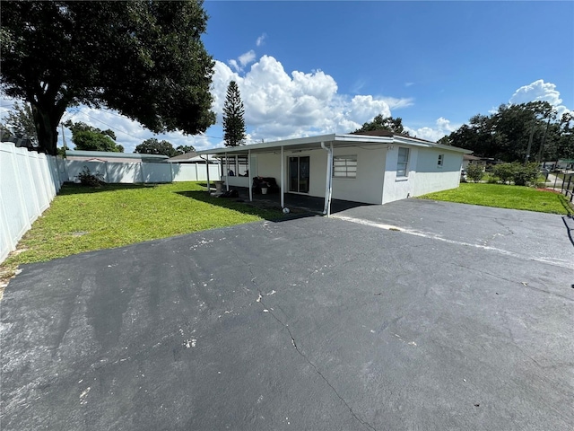 7102 Reindeer Rd, Tampa, FL 33619 - photo 4