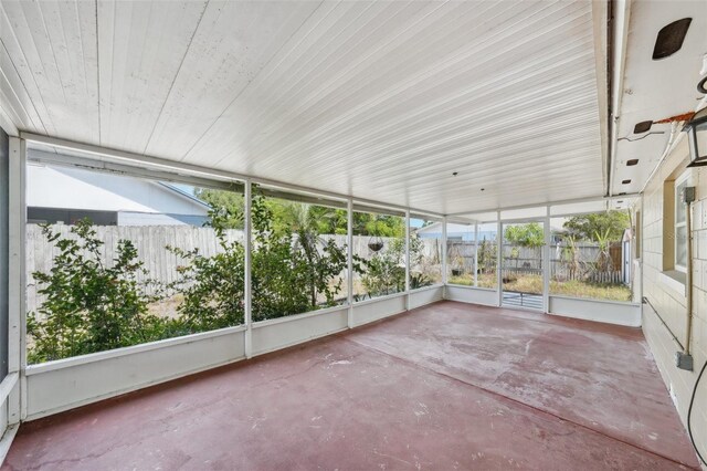 503 Holt Cir, Winter Haven, FL 33880 - unfurnished sunroom with plenty of natural light