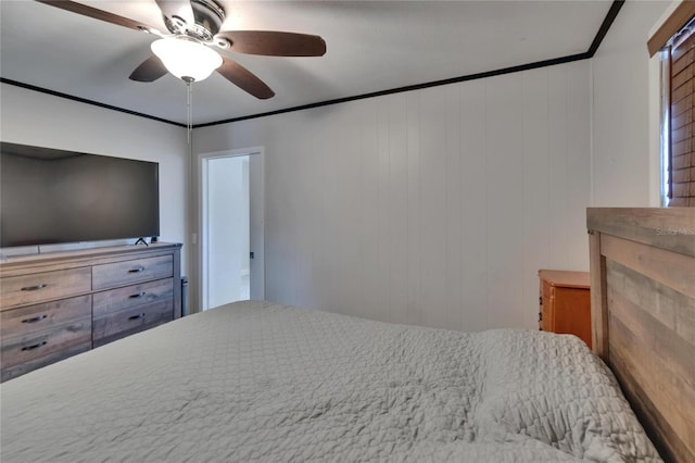 bedroom with a ceiling fan