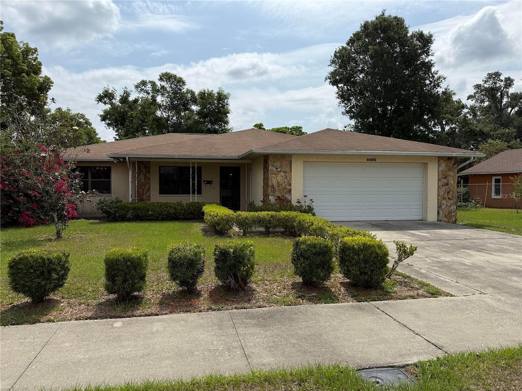 13742 14th St, Dade City, FL 33525 - photo 1