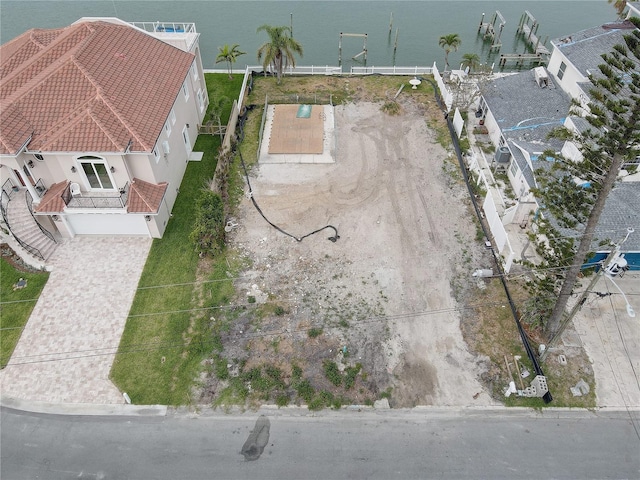 11100 5th St E, Treasure Island, FL 33706