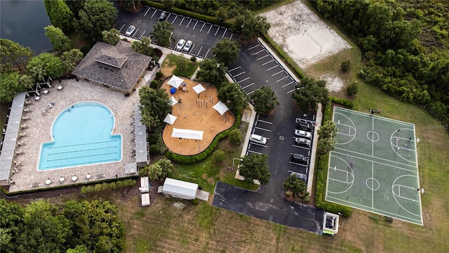drone / aerial view of a pool area