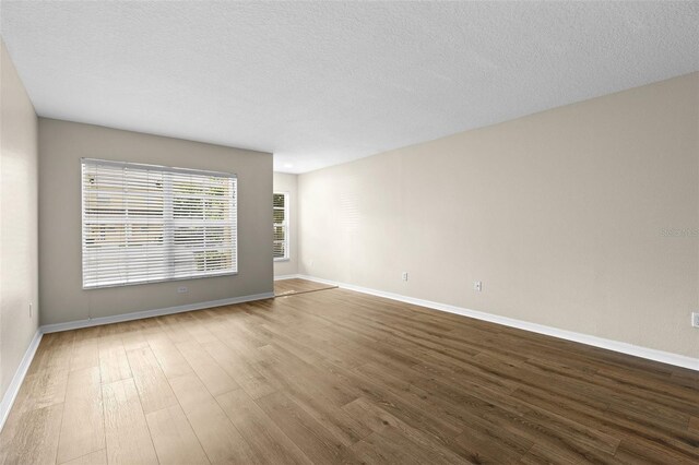 6250 Maisie Rd, Zephyrhills, FL 33542 - photo 7