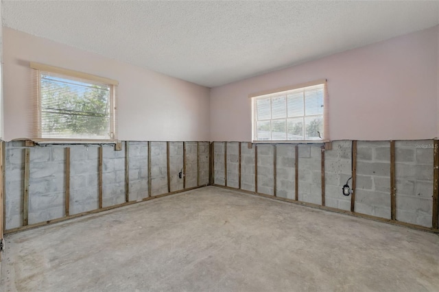 1801 Mississippi Ave NE, Saint Petersburg, FL 33703 - photo 5