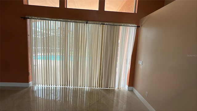 18104 Sweet Jasmine Dr, Tampa, FL 33647 - detailed view of baseboards