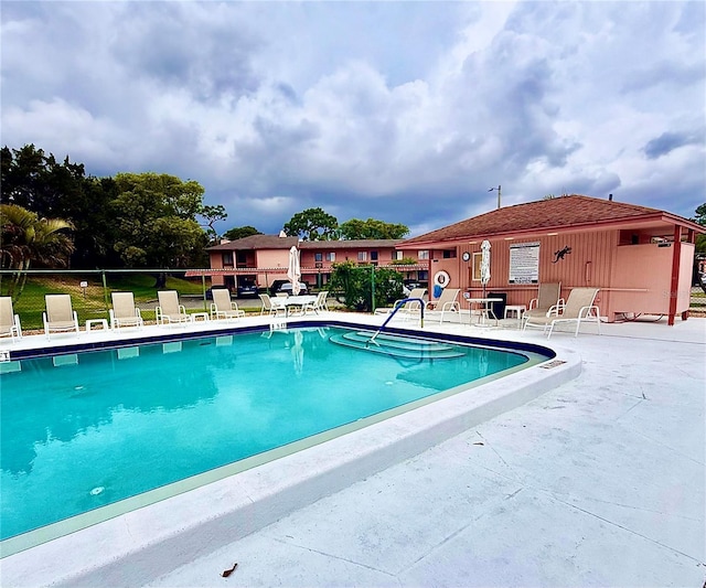 141 Lakeside Dr, Oldsmar, FL 34677 - photo 43