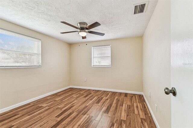 5033 Tammy Ln, Holiday, FL 34690 - photo 28