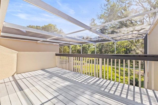 13934 Clubhouse Cir Unit 8, Tampa, FL 33618 - view of wooden deck