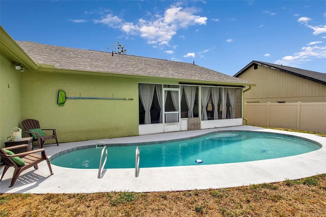 2816 Manor Hill Dr, Brandon, FL 33511 - view of pool featuring a sunroom