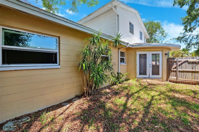 1810 Maryland Ave NE, Saint Petersburg, FL 33703 - back of house featuring french doors