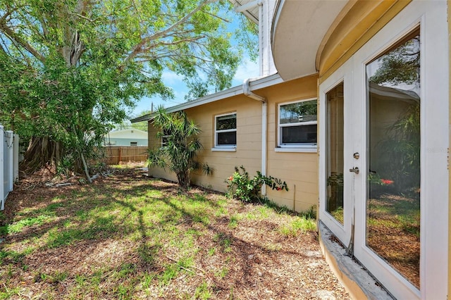 1810 Maryland Ave NE, Saint Petersburg, FL 33703 - view of yard featuring fence