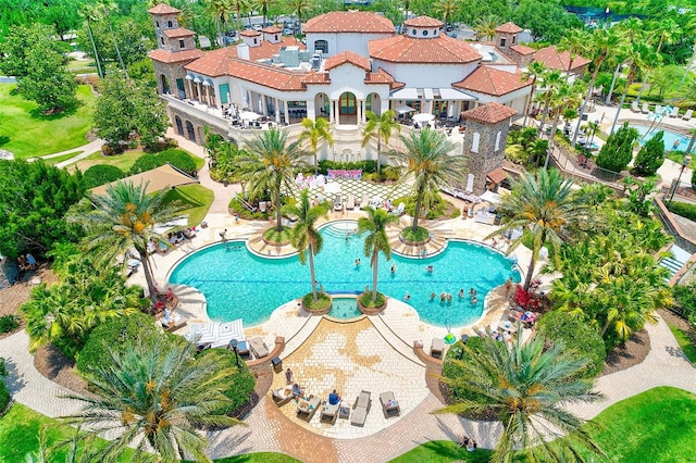16707 Verona Pl, Bradenton, FL 34202 - aerial view of a pool