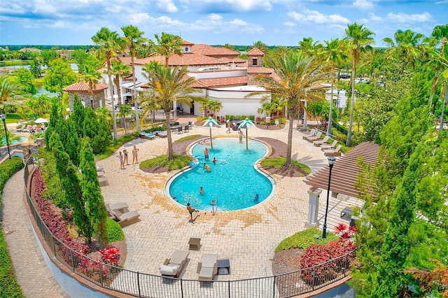 16707 Verona Pl, Bradenton, FL 34202 - community pool with a patio