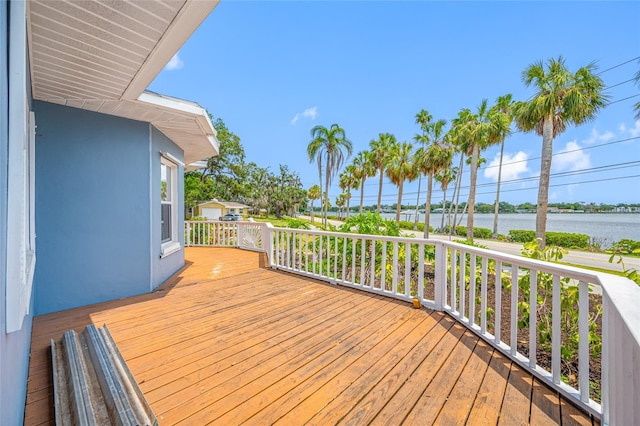 401 Whitcomb Blvd, Tarpon Springs, FL 34689 - wooden deck featuring a water view
