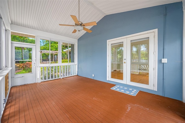 401 Whitcomb Blvd, Tarpon Springs, FL 34689 - unfurnished sunroom with french doors, vaulted ceiling, ceiling fan, and plenty of natural light