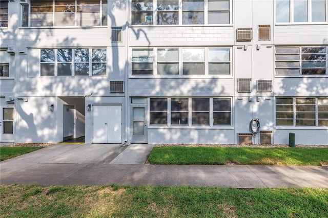 7801 11th St N Unit 104, Saint Petersburg, FL 33702 - view of doorway to property
