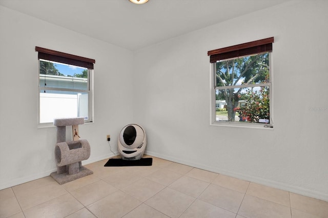 3501 63rd St N, Saint Petersburg, FL 33710 - unfurnished room with plenty of natural light and baseboards