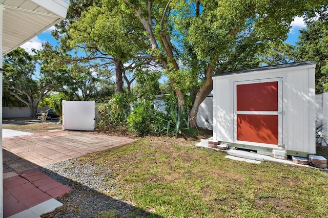 3501 63rd St N, Saint Petersburg, FL 33710 - view of yard with a storage shed and an outdoor structure