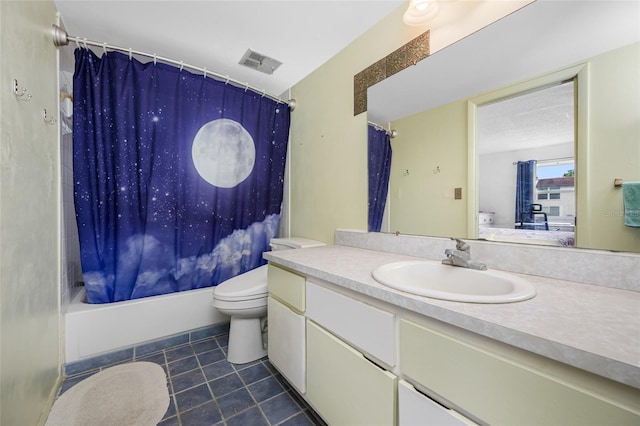 1100 E Bay Dr Unit 60, Largo, FL 33770 - full bath with toilet, tile patterned floors, vanity, and shower / bathtub combination with curtain