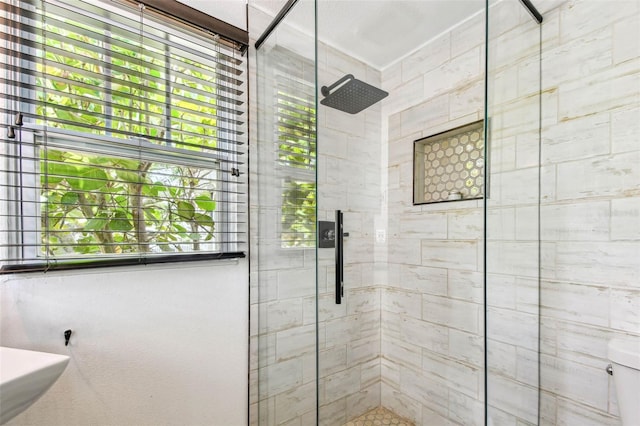 233 24th St N, Saint Petersburg, FL 33713 - bathroom with a stall shower and toilet