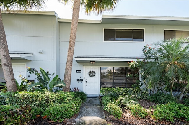 108 Biscayne Ave Unit B, Tampa, FL 33606 - view of front of home