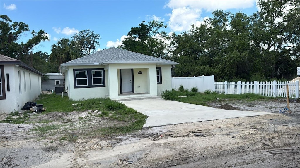 3704 Smith Tree St, Tampa, FL 33619 - photo 2