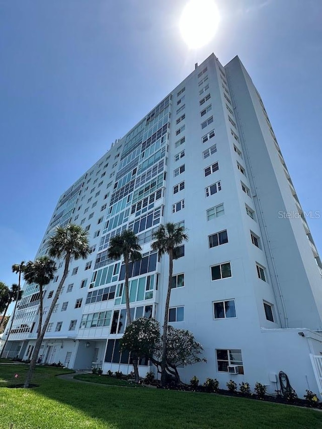 7200 Sunshine Skyway Ln S Unit 2E, Saint Petersburg, FL 33711 - view of apartment building / complex