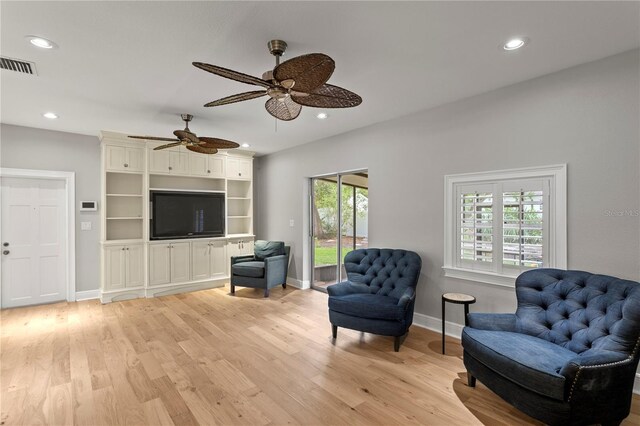 493 Lucerne Ave, Tampa, FL 33606 - sitting room featuring light wood-type flooring, recessed lighting, baseboards, and ceiling fan