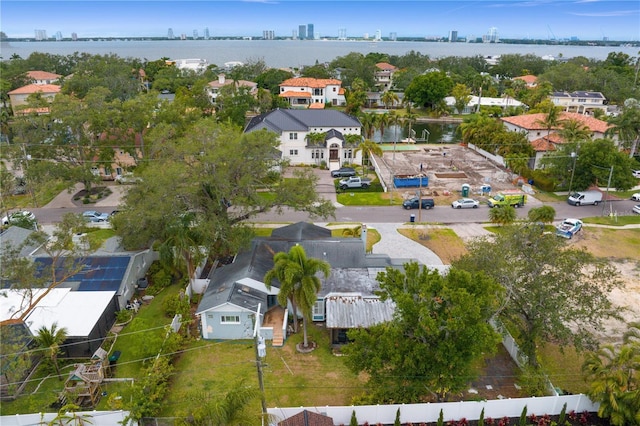 493 Lucerne Ave, Tampa, FL 33606 - drone / aerial view of a large body of water